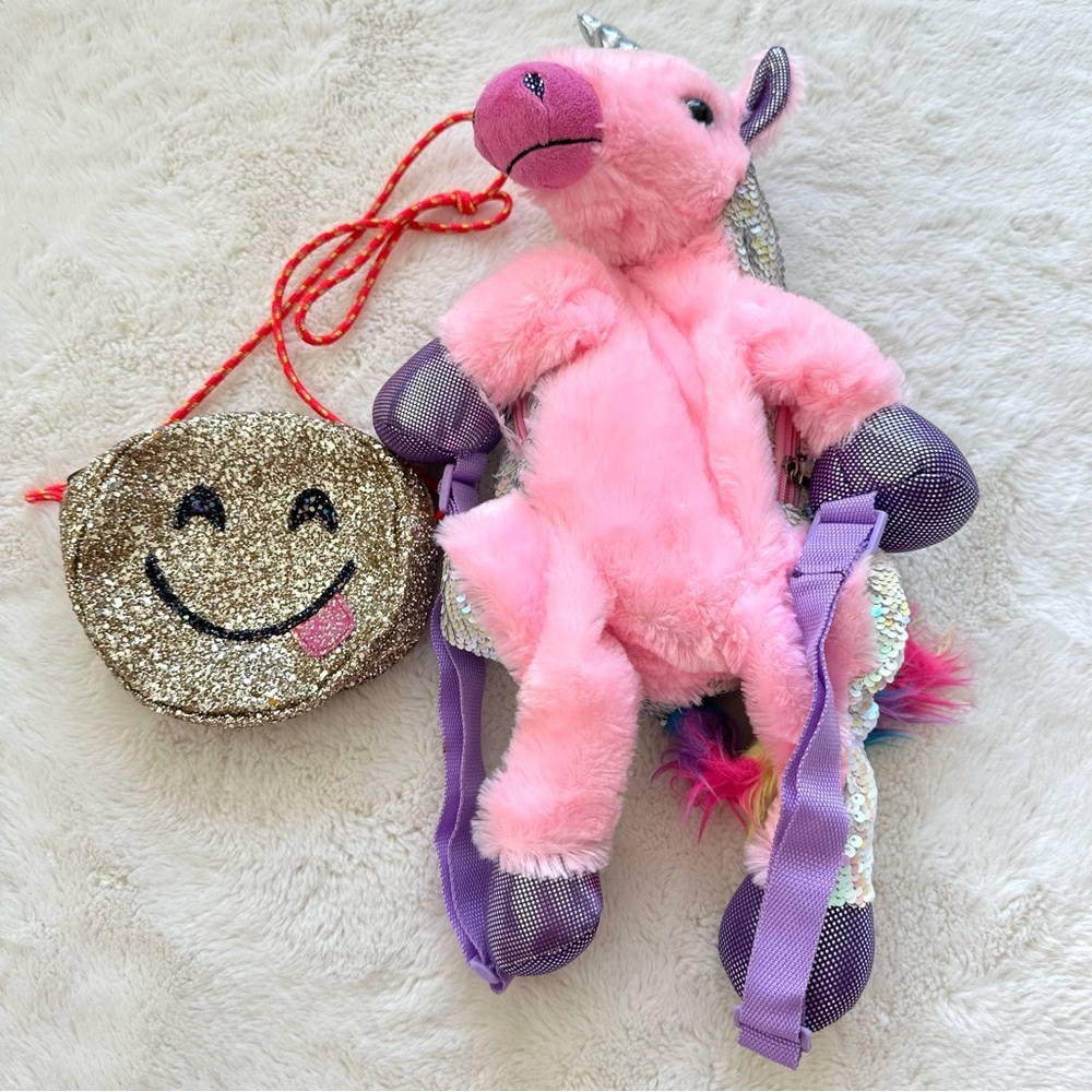Bundle of kids bags